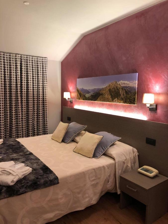 Hotel Berlinghera Сорико Екстериор снимка