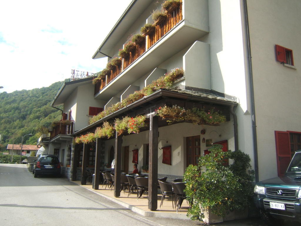 Hotel Berlinghera Сорико Екстериор снимка