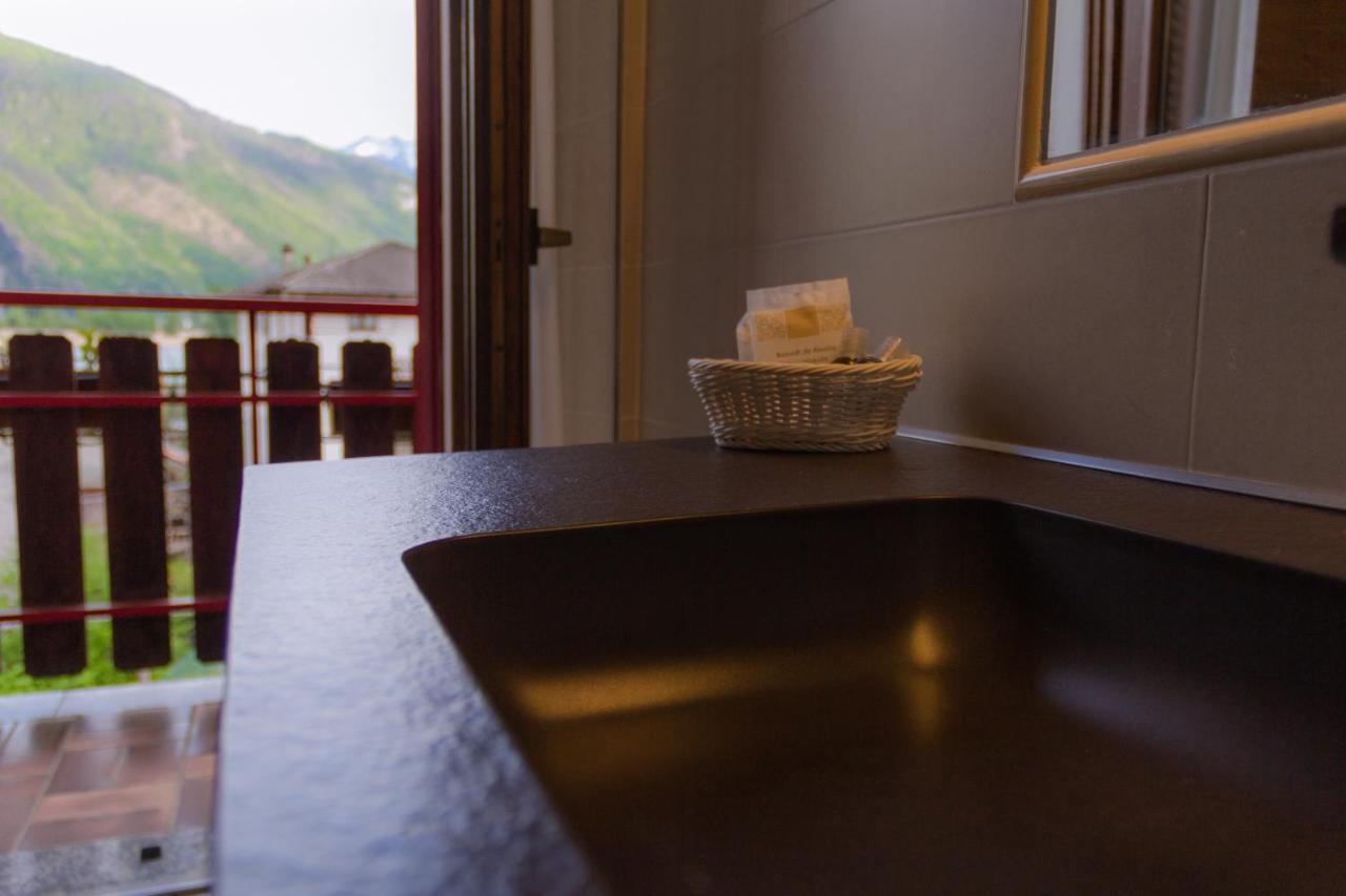 Hotel Berlinghera Сорико Екстериор снимка
