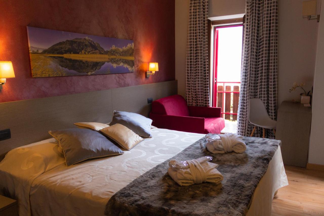 Hotel Berlinghera Сорико Екстериор снимка