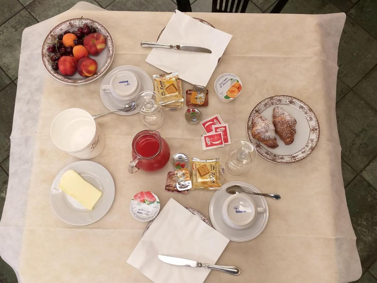 Hotel Berlinghera Сорико Екстериор снимка